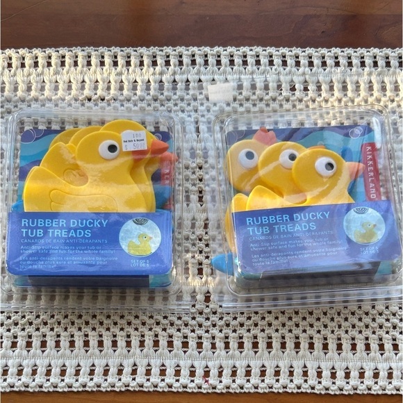 FREE WHEN BUNDLED WITH FLiPSiDE Towel Blanket Rubber Ducky Tub Treads 1 Set - Picture 4 of 11